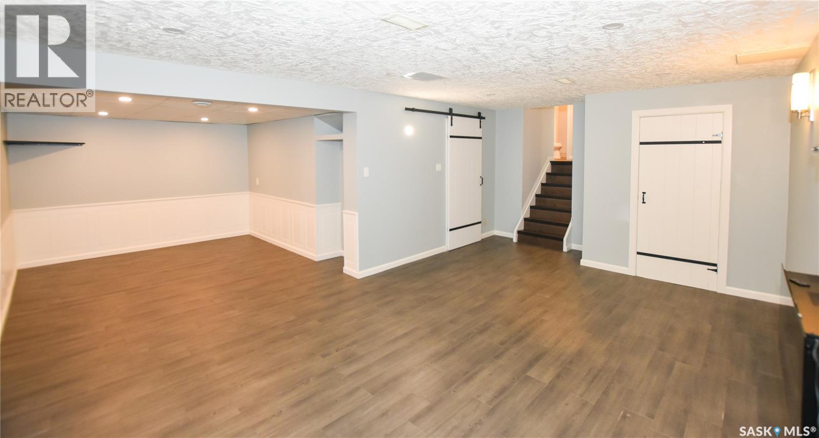 2315 St George AVENUE — photo 32