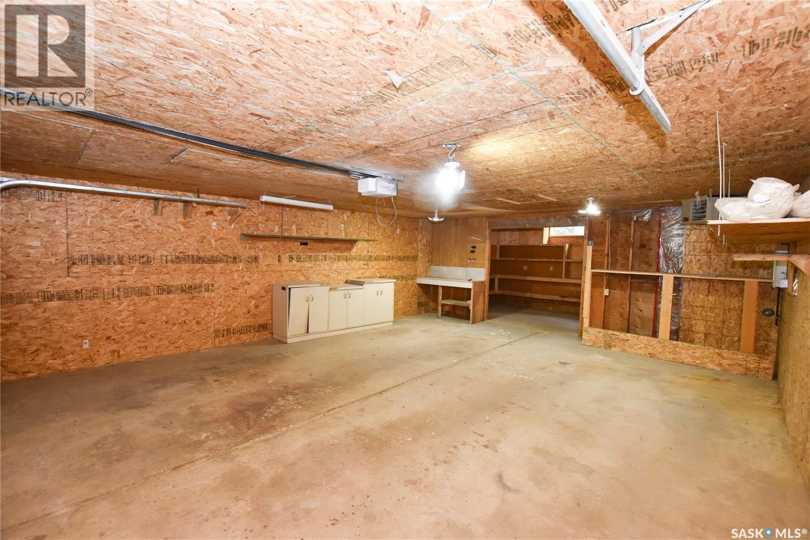 2315 St George AVENUE — photo 45