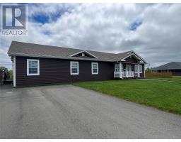 138 Harmsworth Drive thumbnail 3