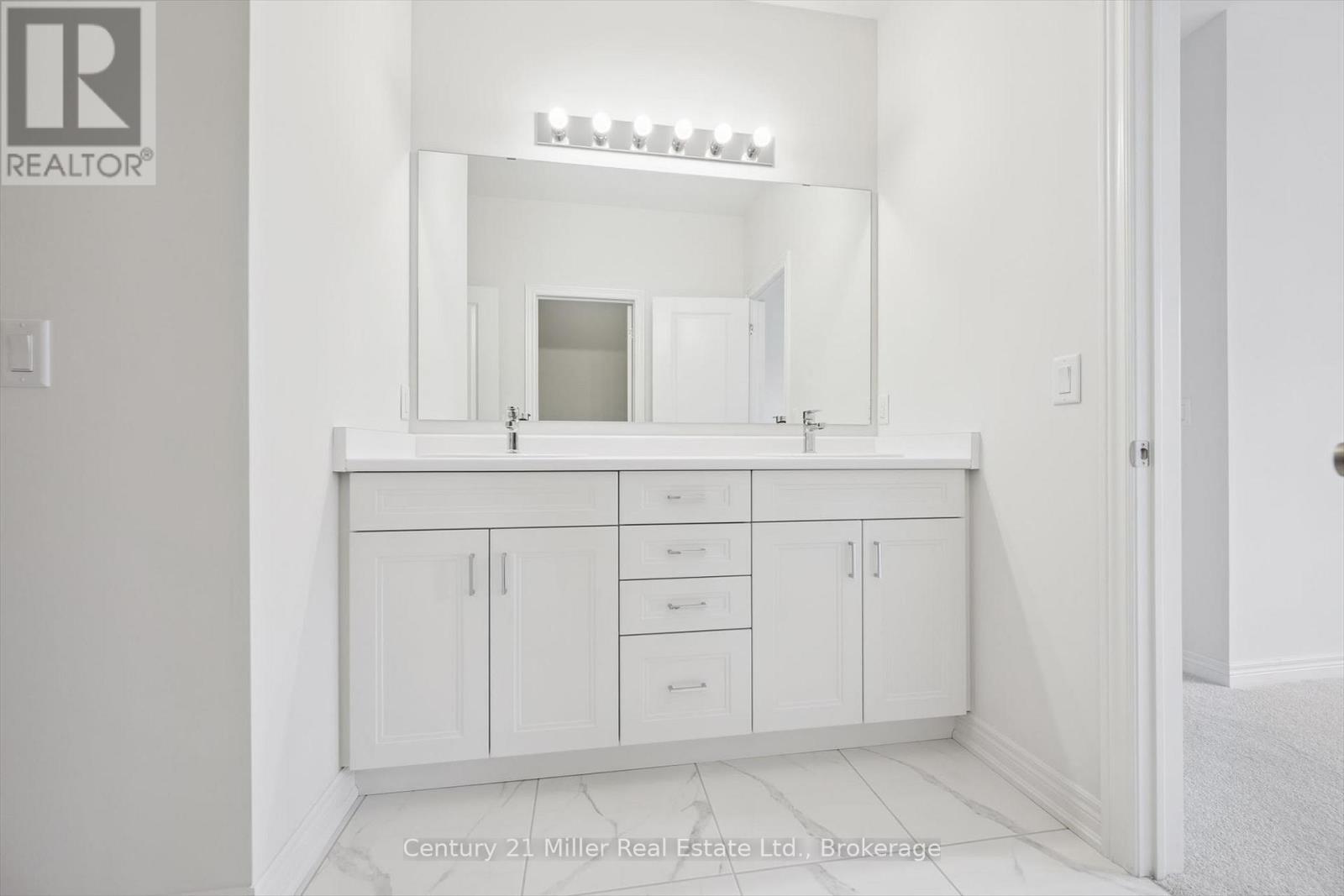 3262 MILLICENT AVENUE - 32