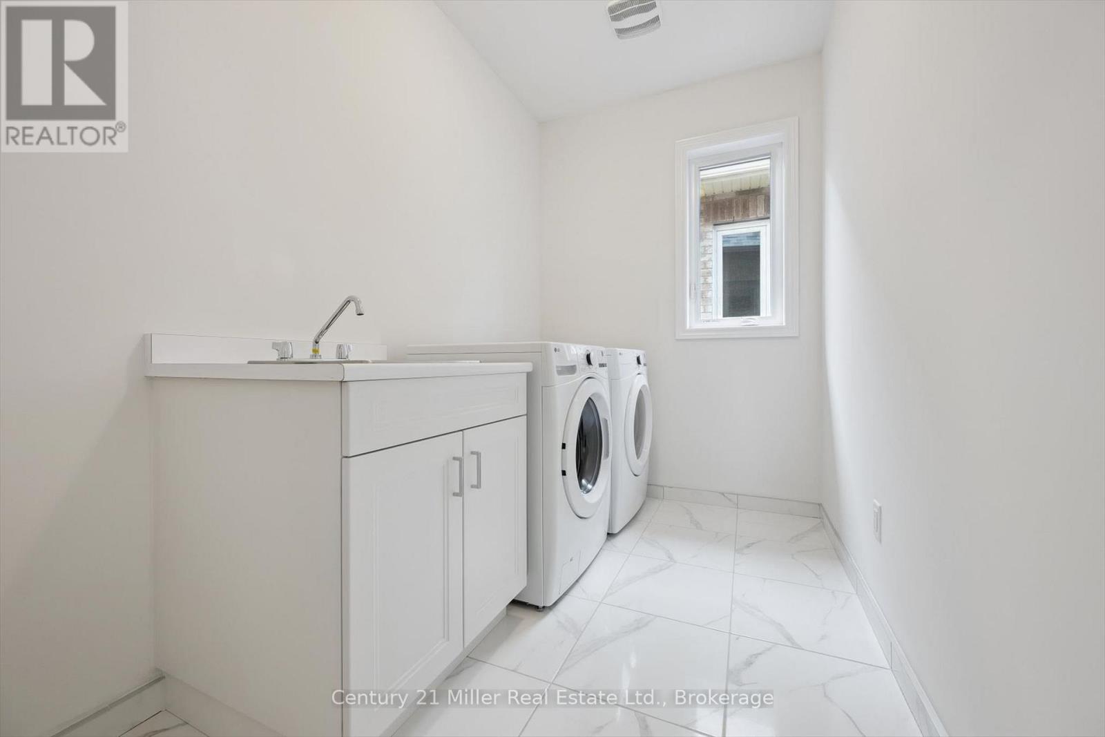 3262 MILLICENT AVENUE - 39