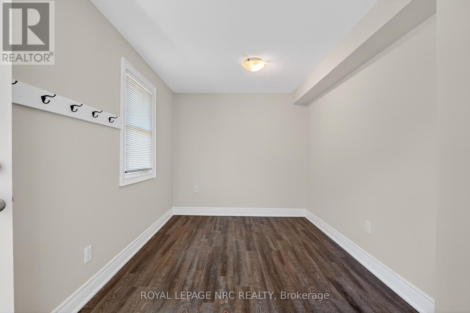 185 CATHERINE STREET - 12