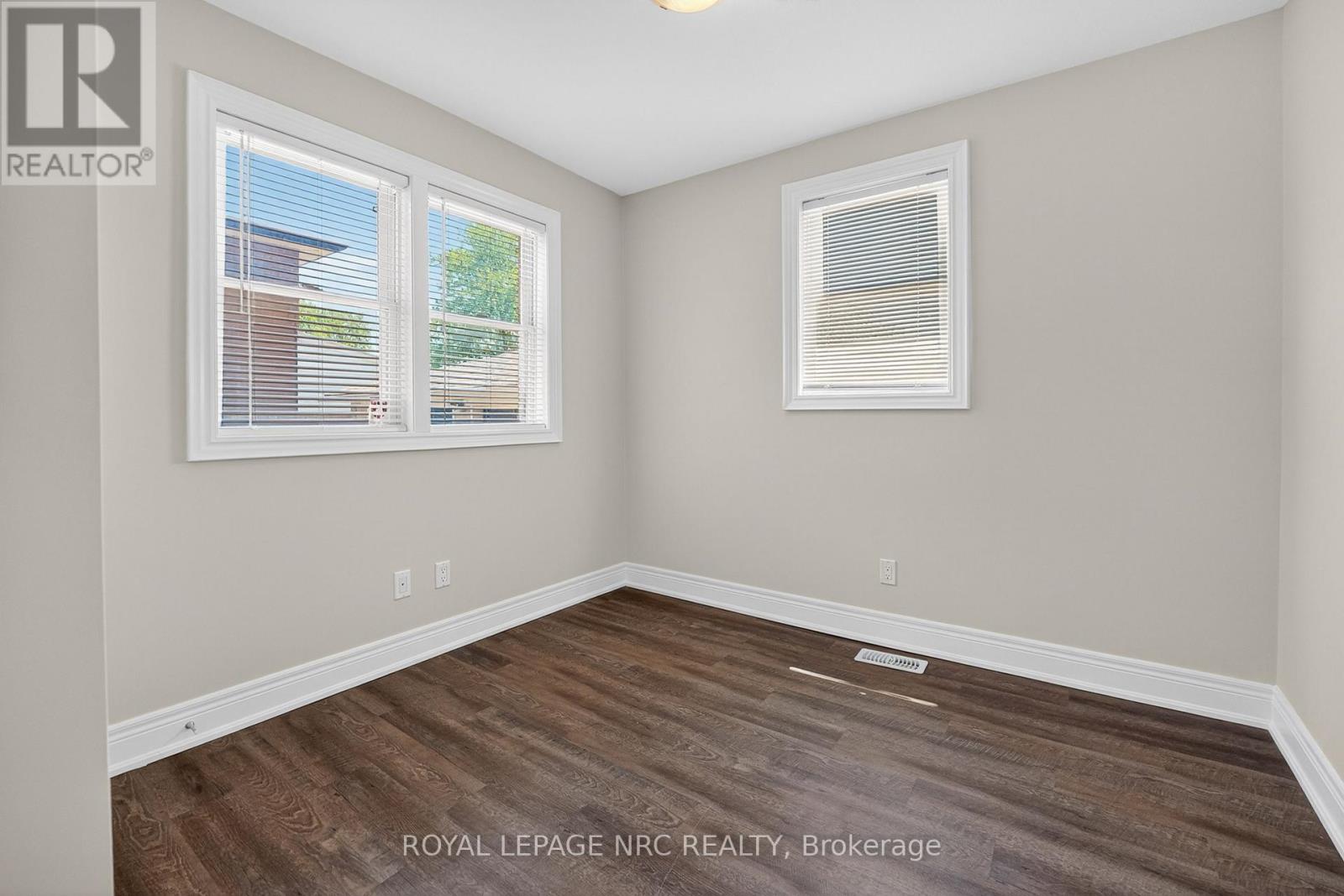 185 CATHERINE STREET - 19