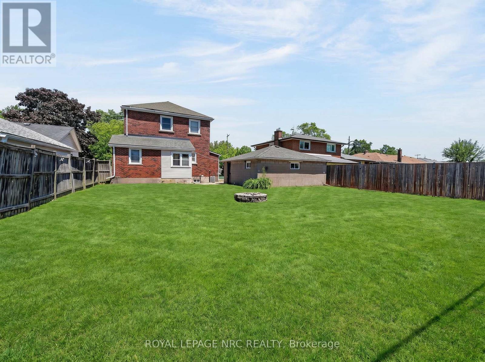 185 CATHERINE STREET - 23