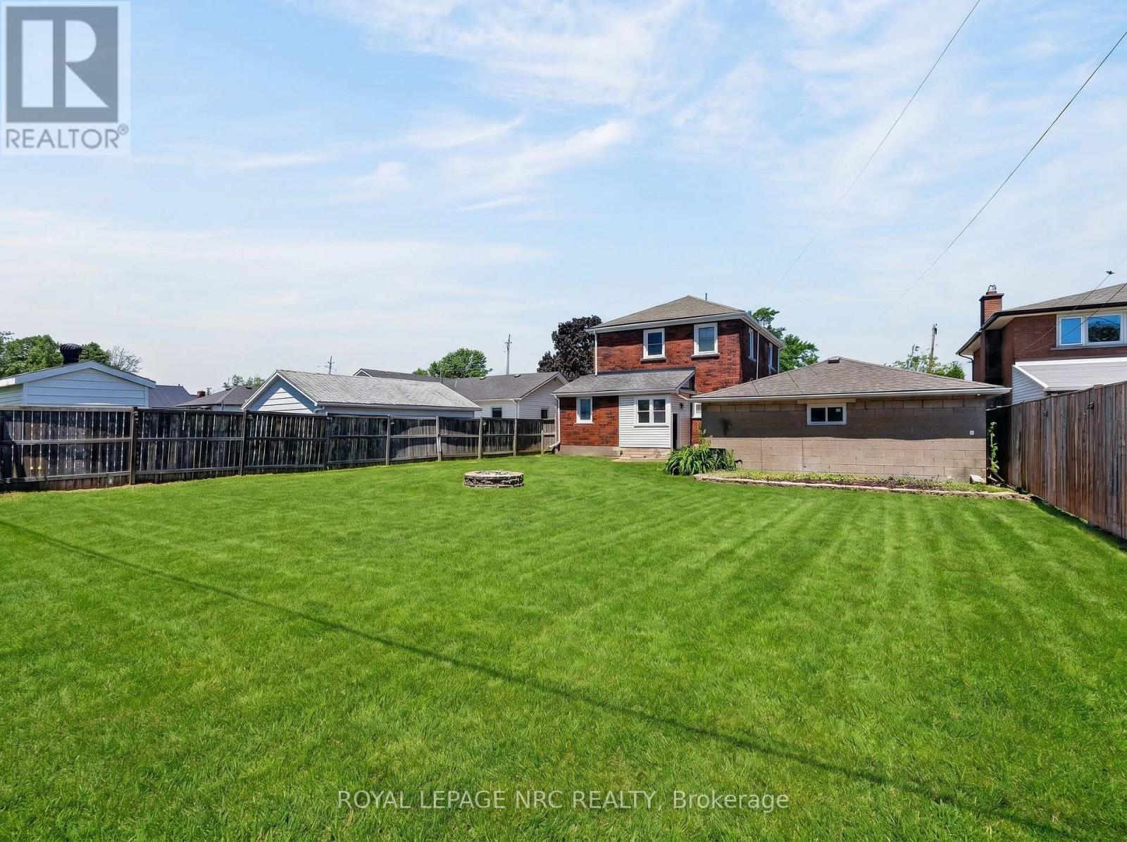 185 CATHERINE STREET - 25