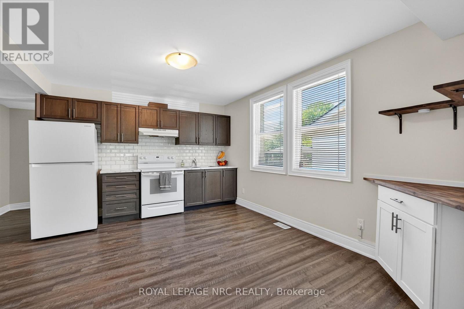 185 CATHERINE STREET - 7
