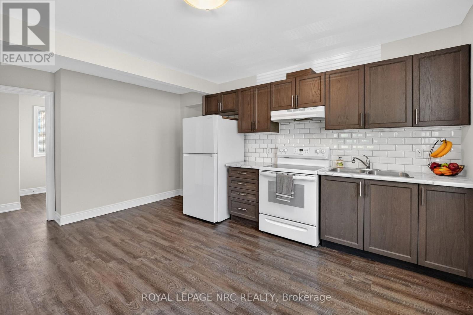 185 CATHERINE STREET - 8