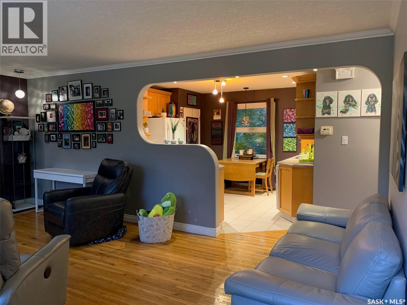 2612 PASQUA STREET - photo 3