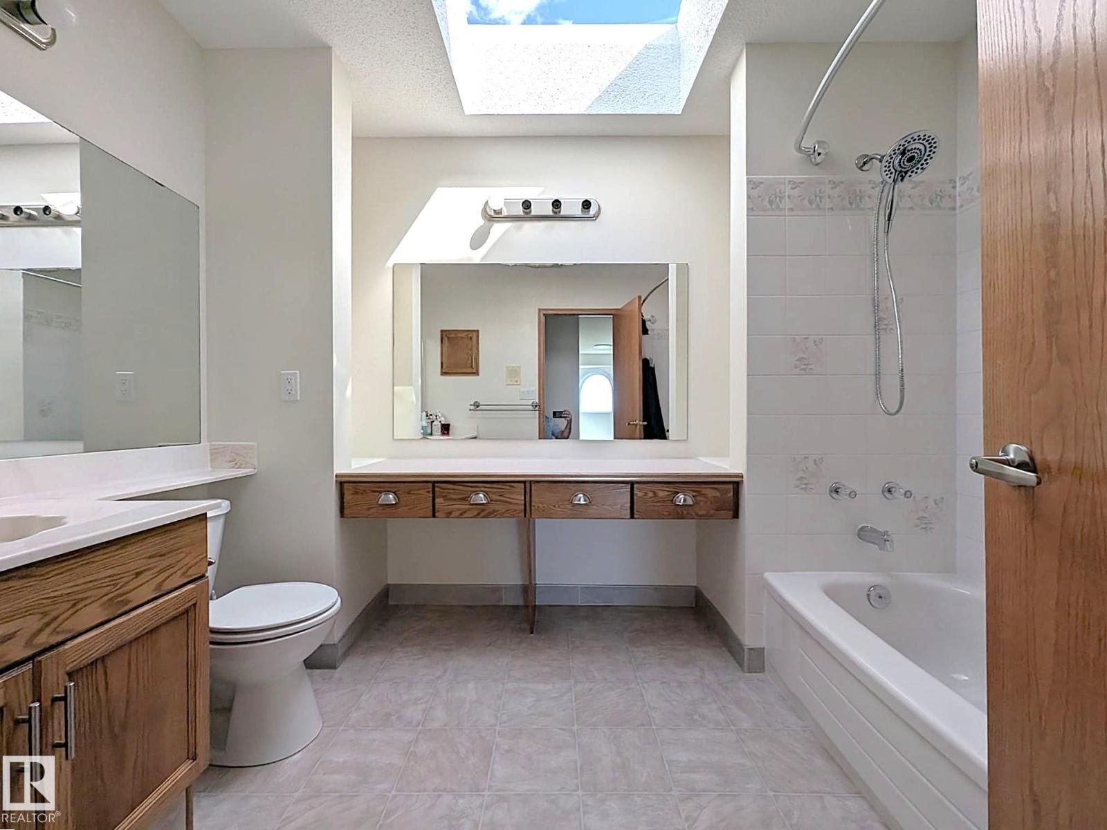 15235 61 ST NW - 11