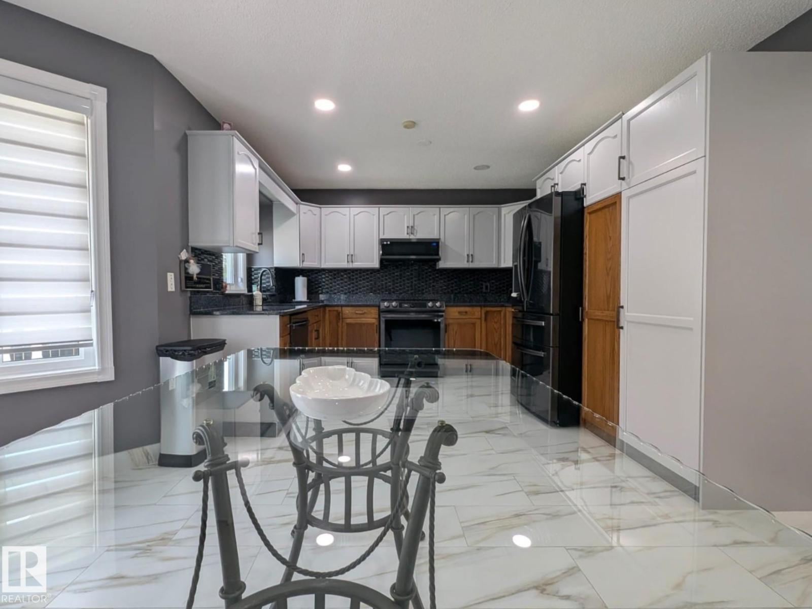 15235 61 ST NW - 20