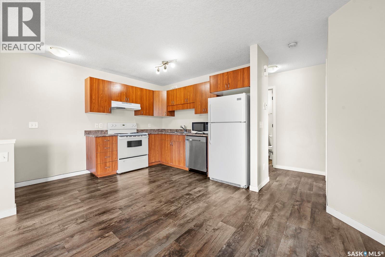 #101 5051 JAMES HILL ROAD - 5