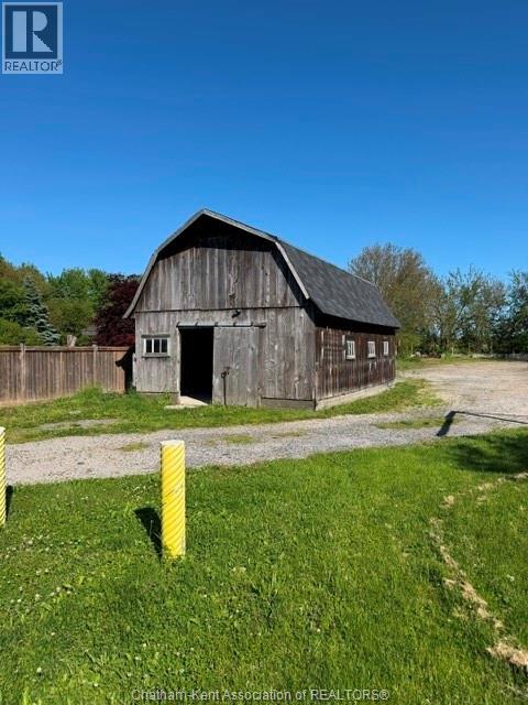 424 Gregory DRIVE - Image 22