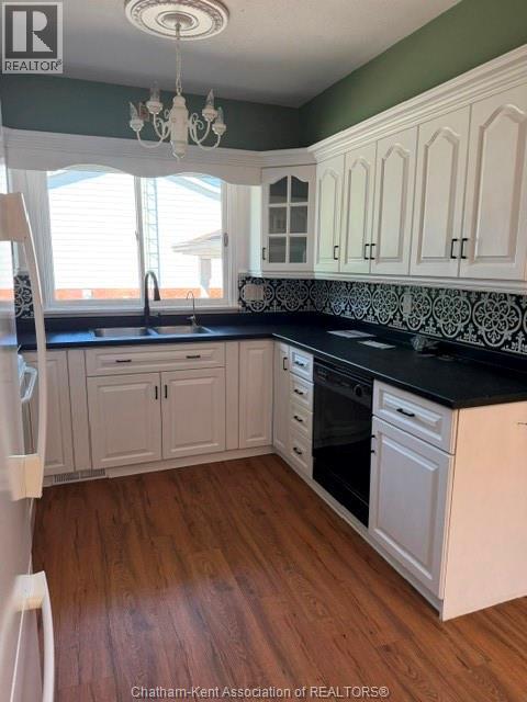 424 Gregory DRIVE - 4