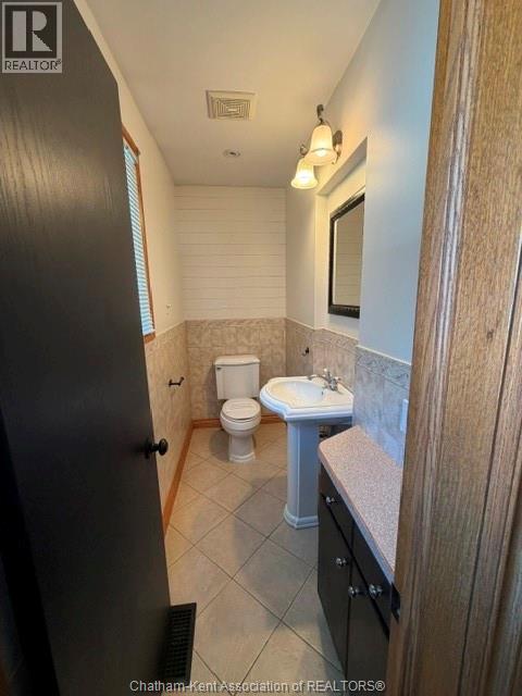 424 Gregory DRIVE - Image 7