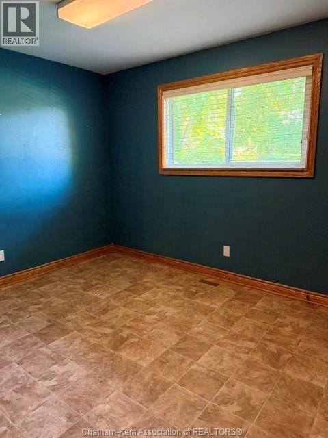 424 Gregory DRIVE - 9