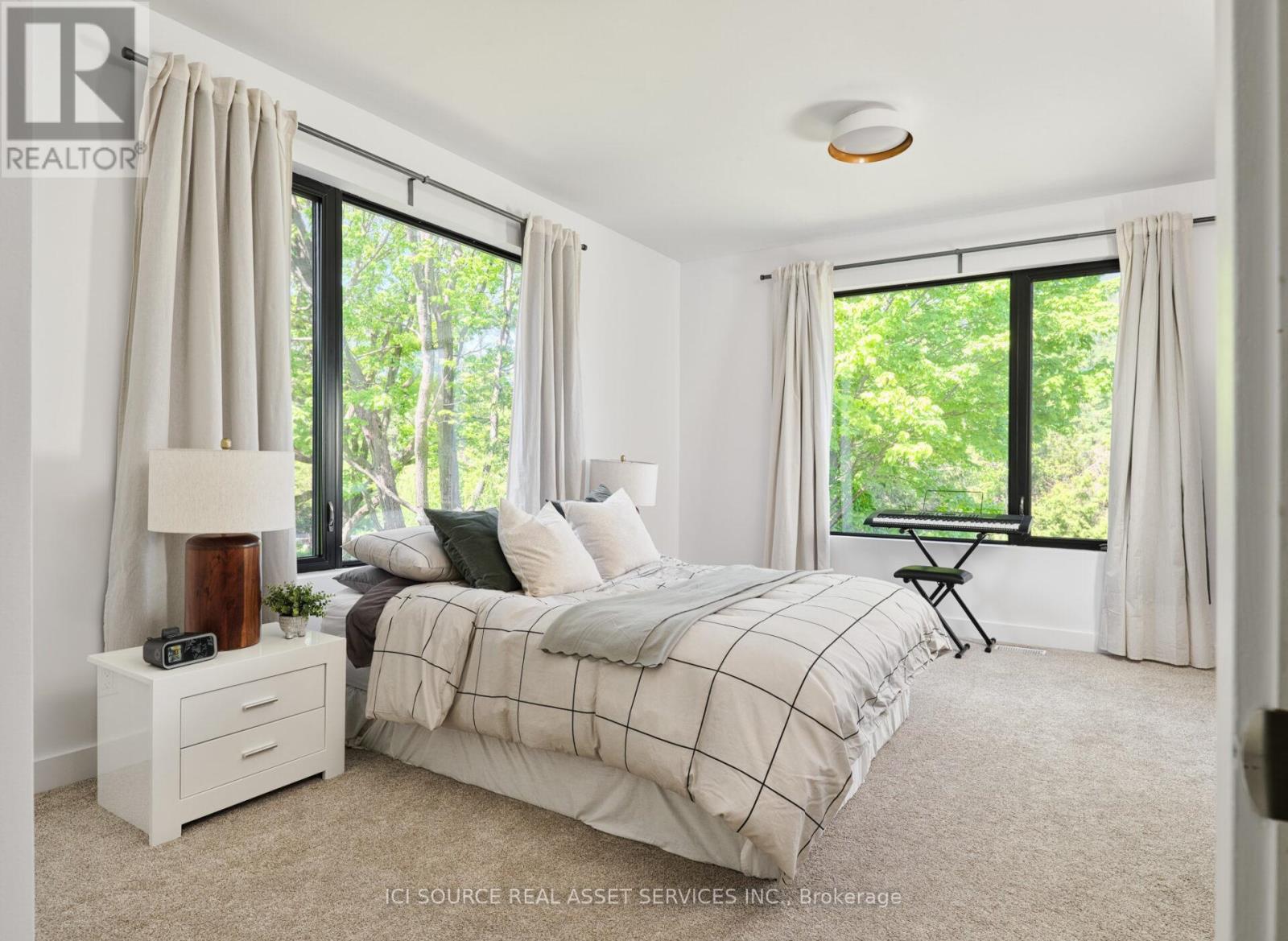 73 PINEGLEN CRESCENT - 22