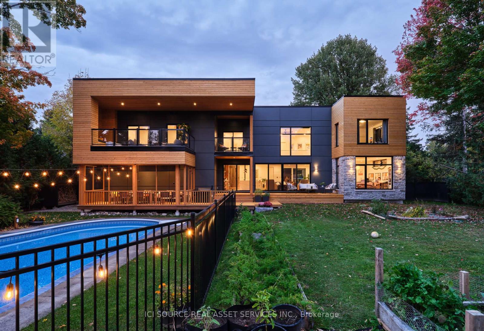 73 PINEGLEN CRESCENT - 3