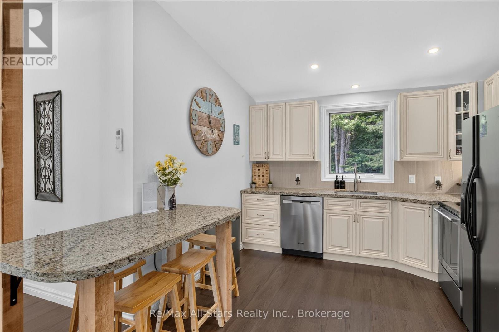 75 CEDARPLANK ROAD - 18