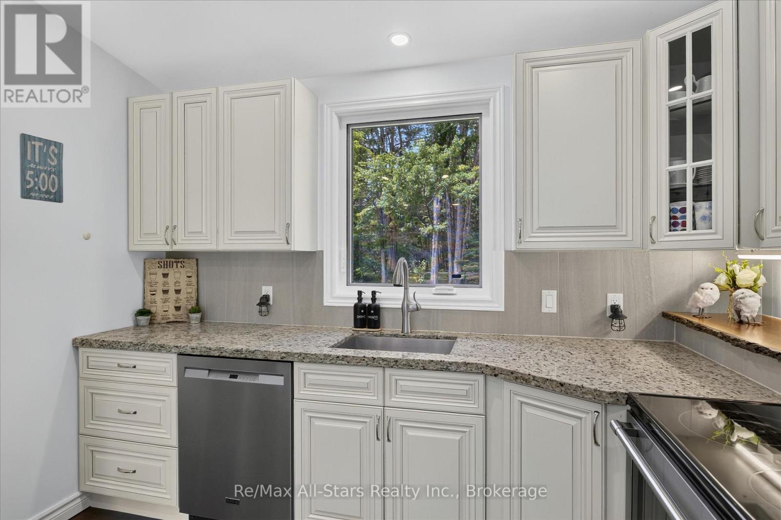 75 CEDARPLANK ROAD - 19