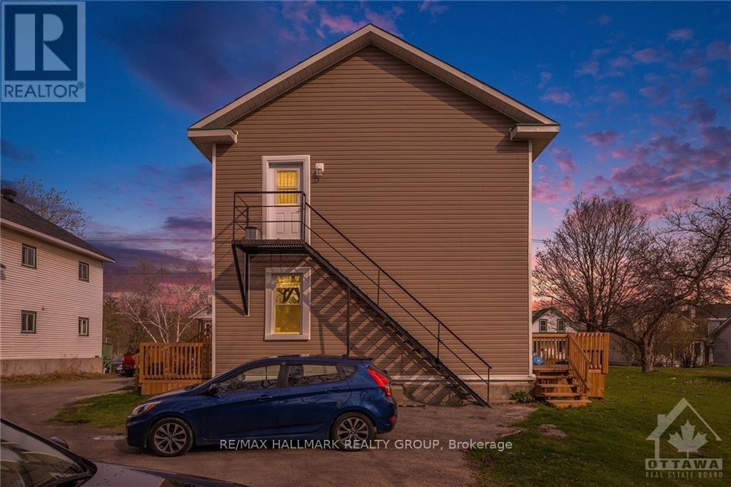 58 HARVEY STREET - 5
