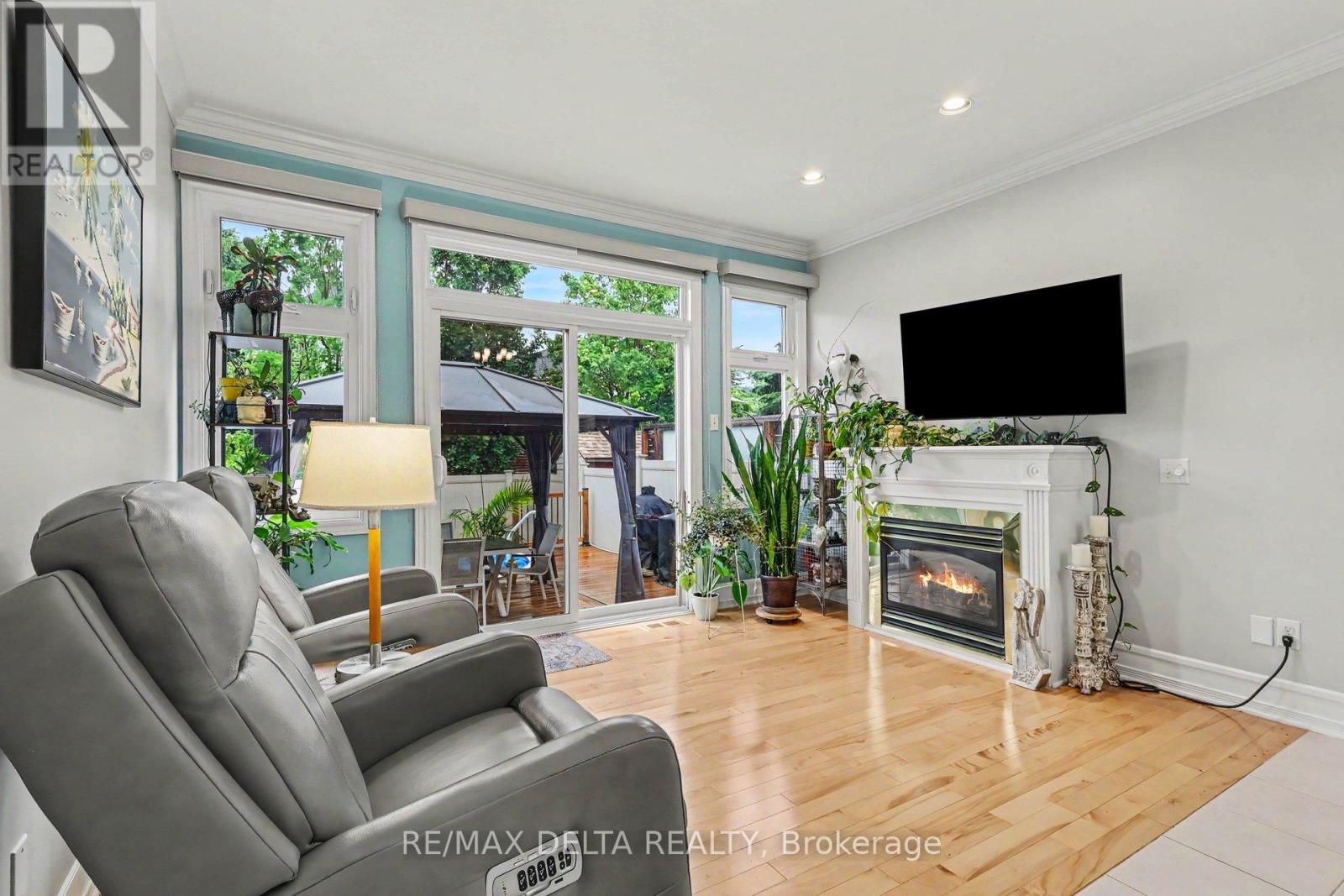 3 Bed, 3 Bath House for Sale in Ottawa – 604 VALIN STREET, Ottawa – MLS# X13465658 - Image 10