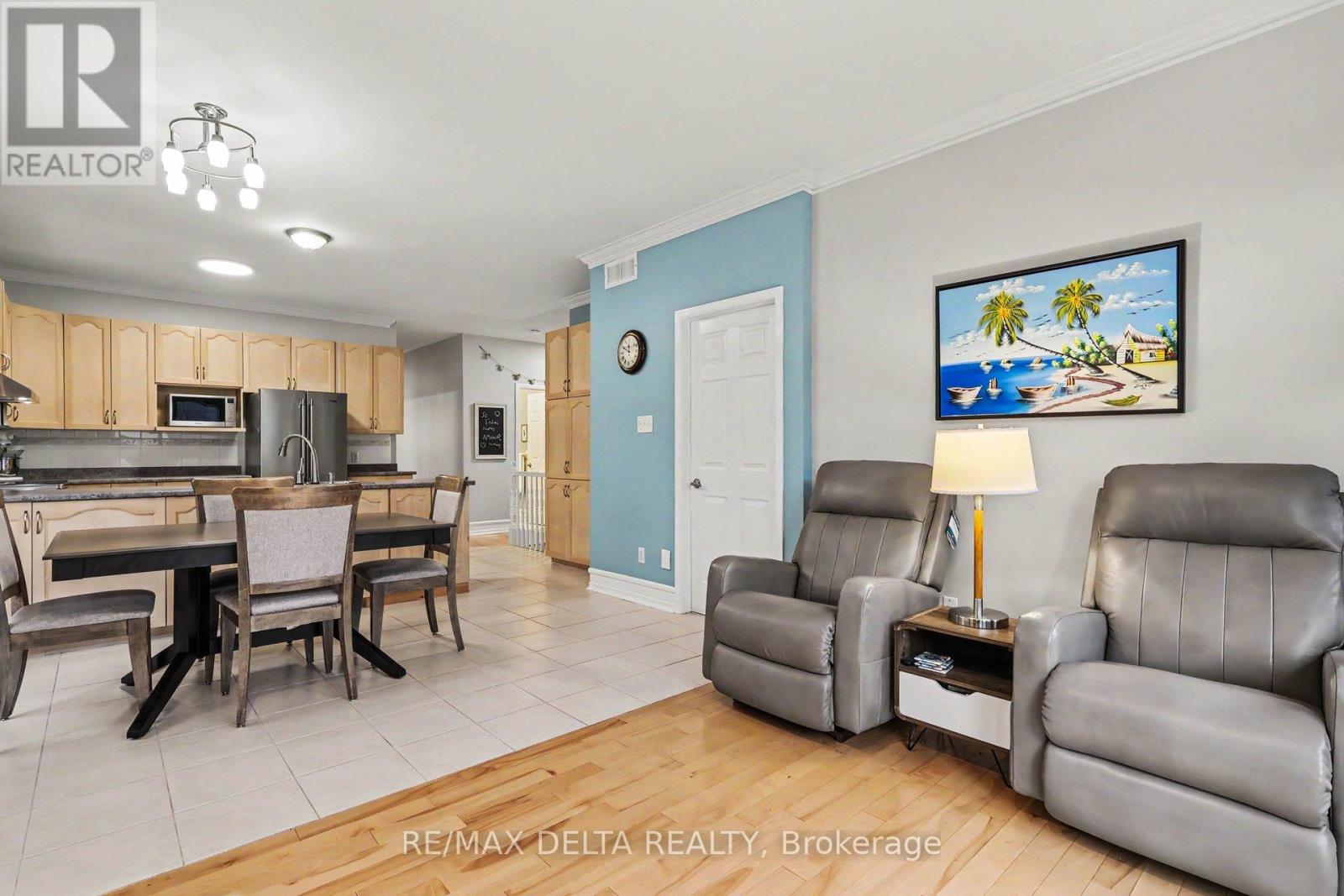 3 Bed, 3 Bath House for Sale in Ottawa – 604 VALIN STREET, Ottawa – MLS# X13465658 - Image 12