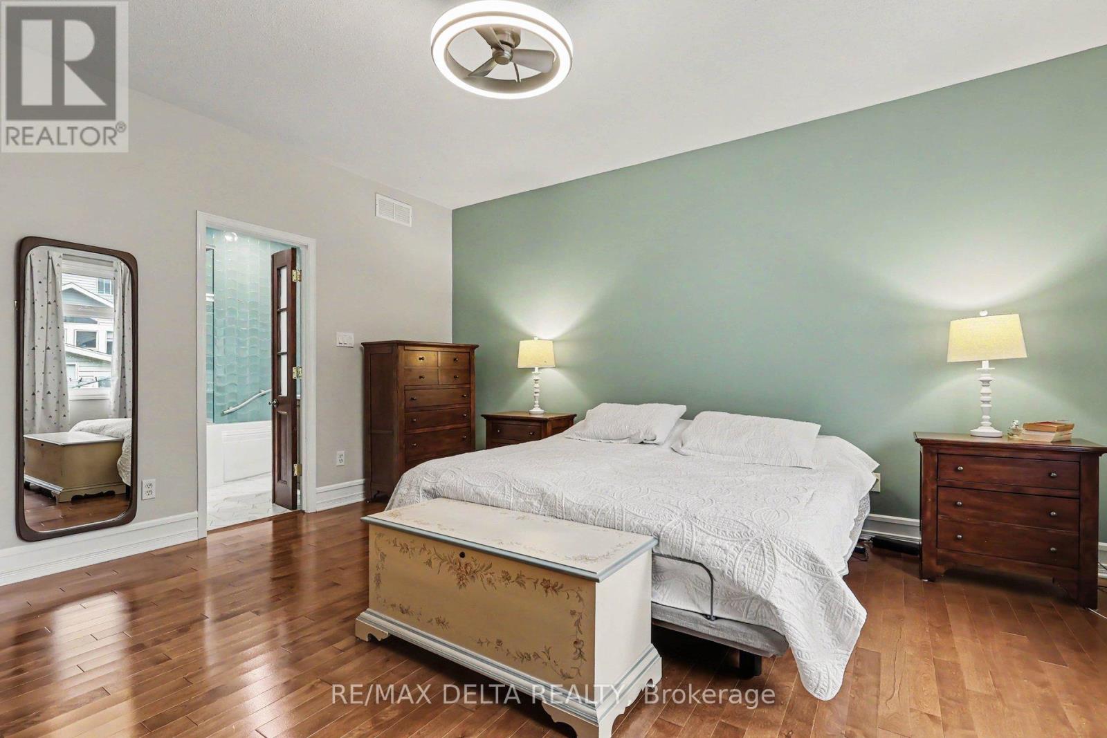3 Bed, 3 Bath House for Sale in Ottawa – 604 VALIN STREET, Ottawa – MLS# X13465658 - Image 25