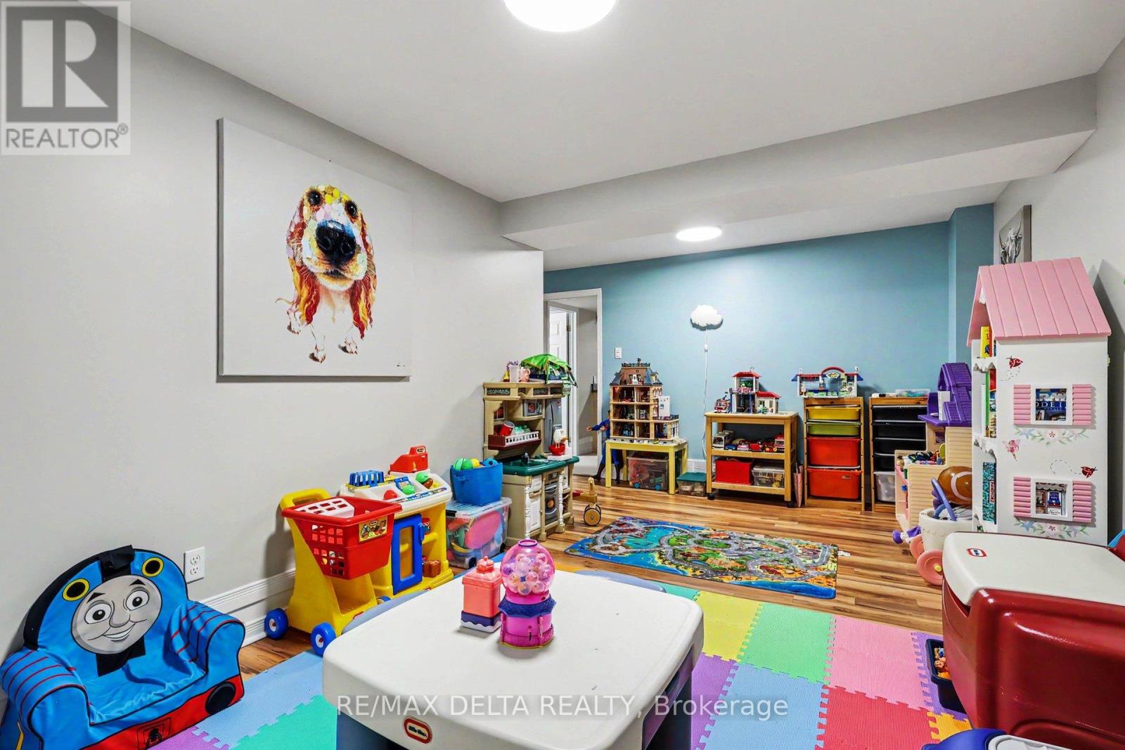 3 Bed, 3 Bath House for Sale in Ottawa – 604 VALIN STREET, Ottawa – MLS# X13465658 - Image 32