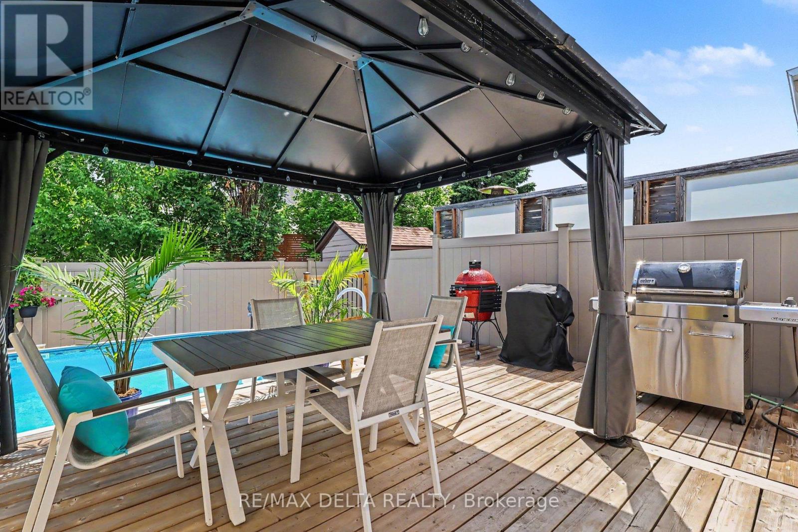 3 Bed, 3 Bath House for Sale in Ottawa – 604 VALIN STREET, Ottawa – MLS# X13465658 - Image 35
