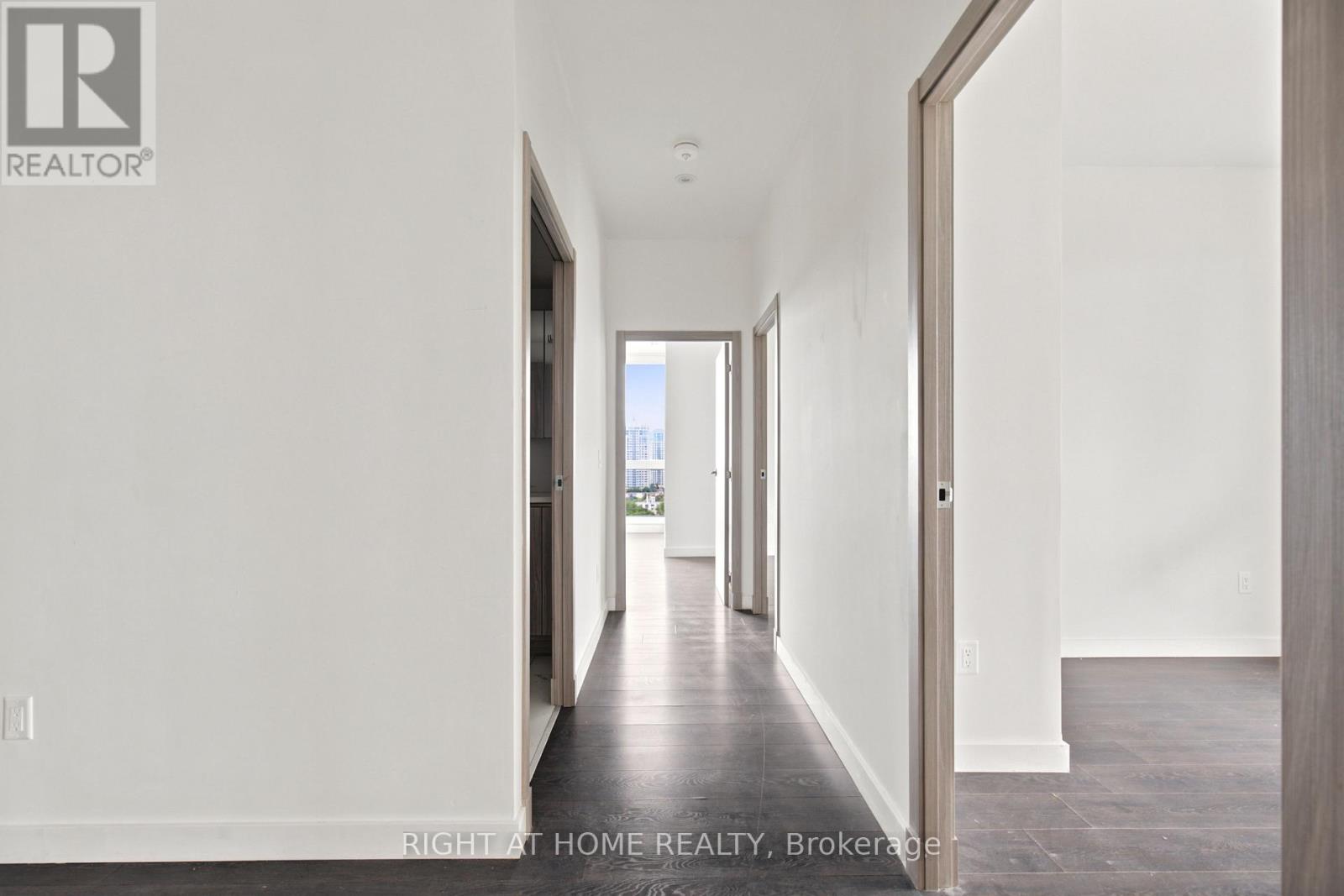 #2107 25 MCMAHON DRIVE - 11