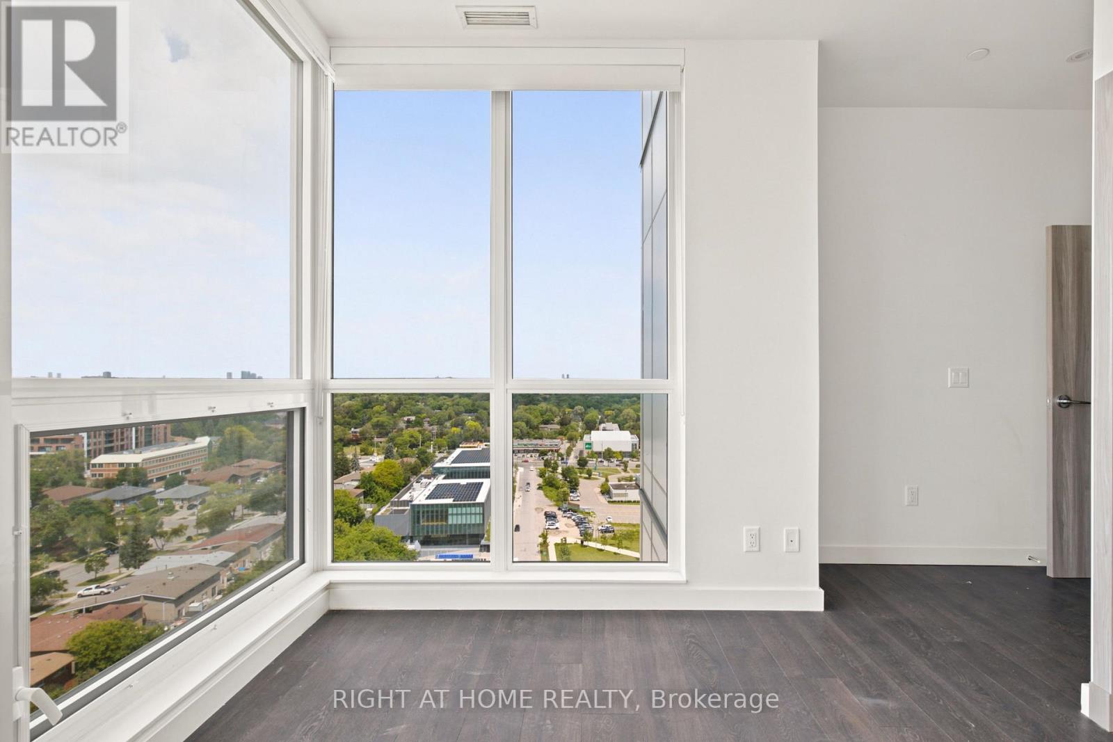 #2107 25 MCMAHON DRIVE - 16