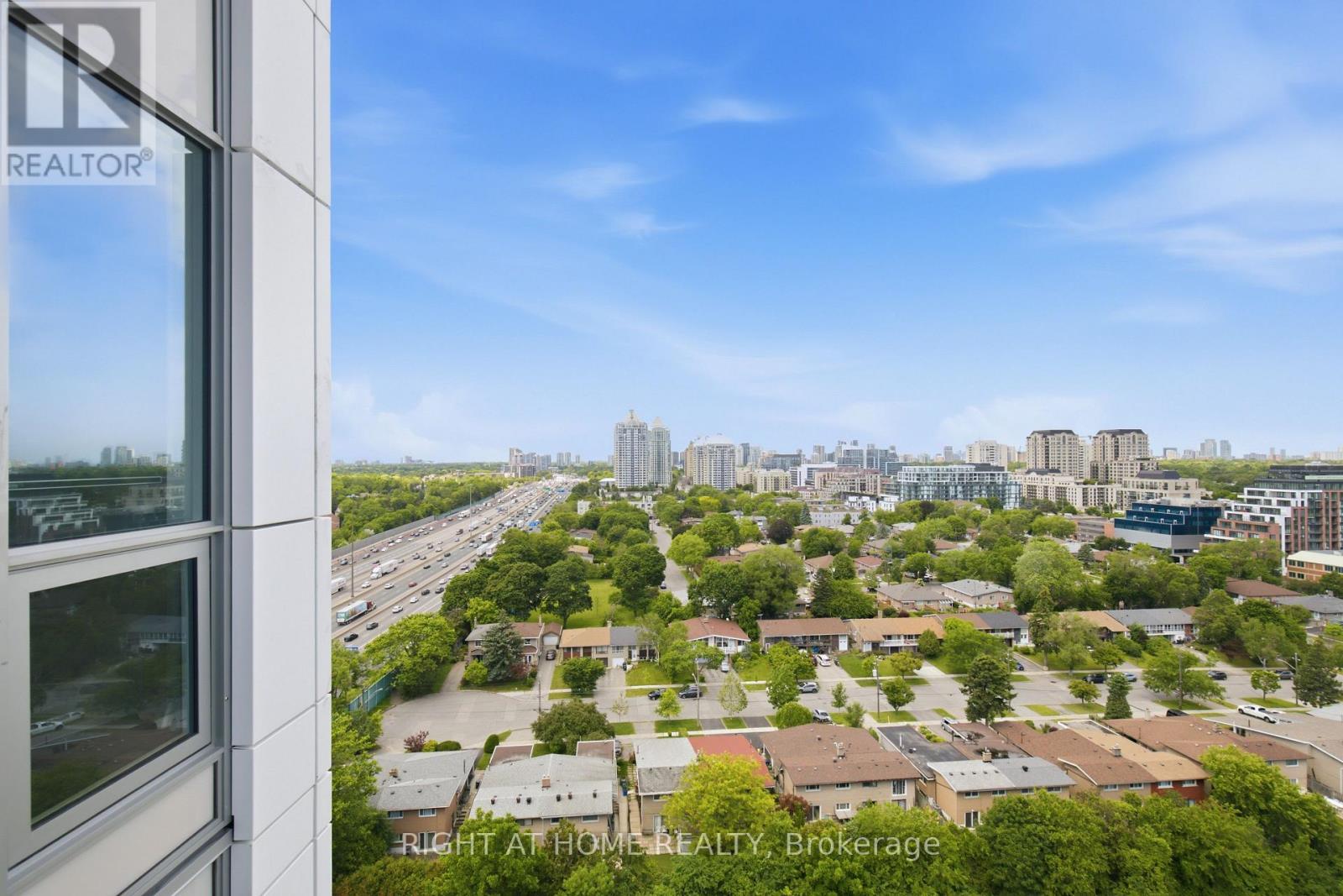 #2107 25 MCMAHON DRIVE - 21