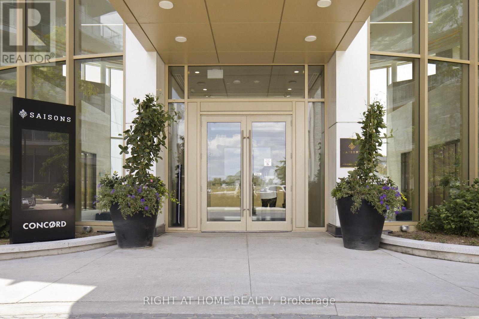 #2107 25 MCMAHON DRIVE - 3