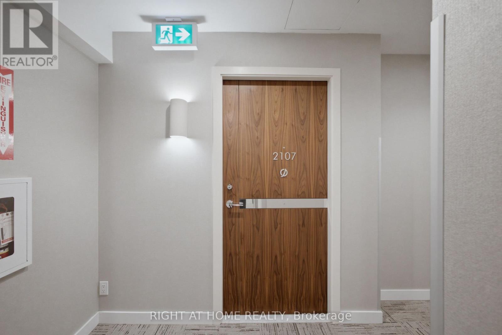 #2107 25 MCMAHON DRIVE - 4