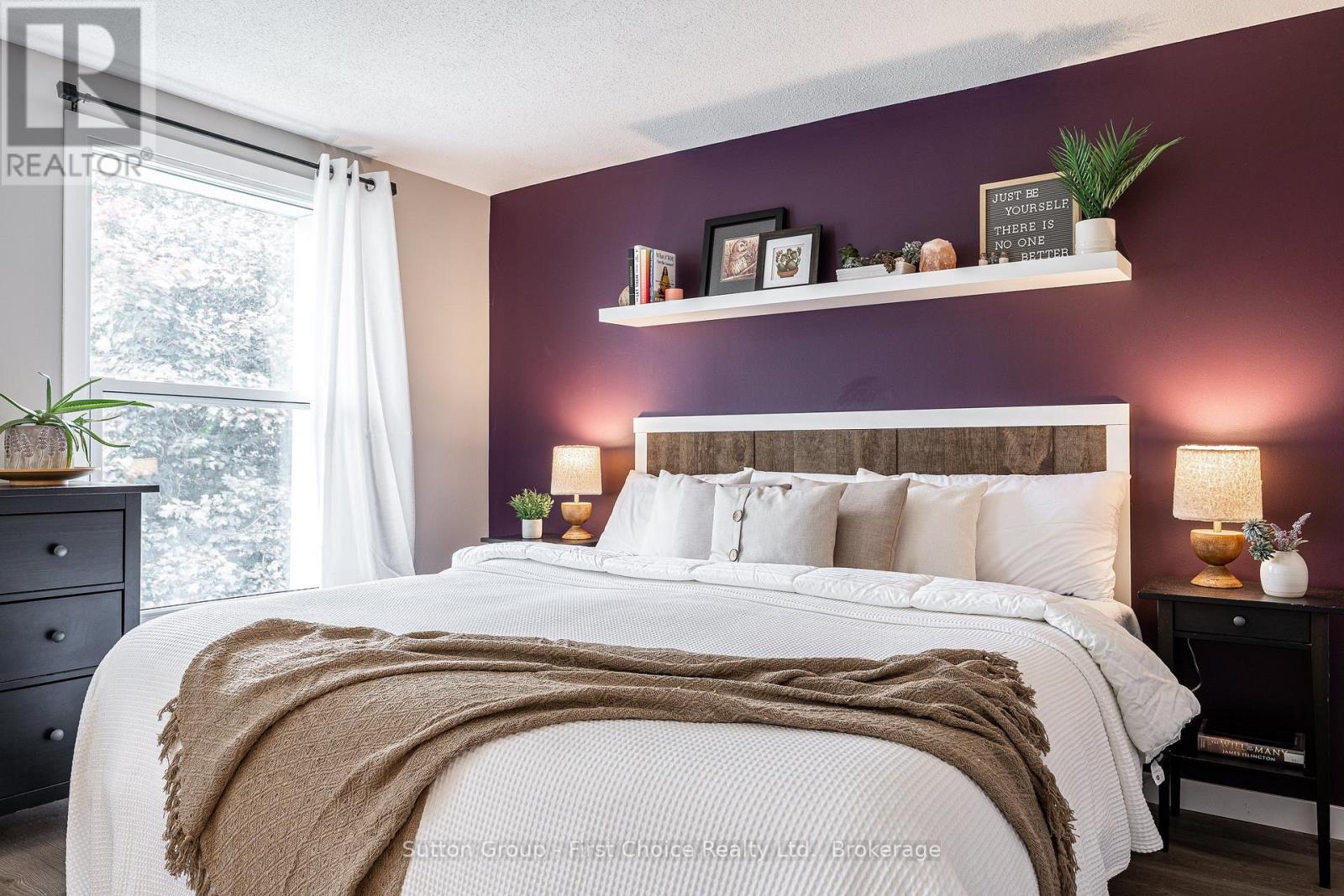 112 KATHRYN CRESCENT - 20