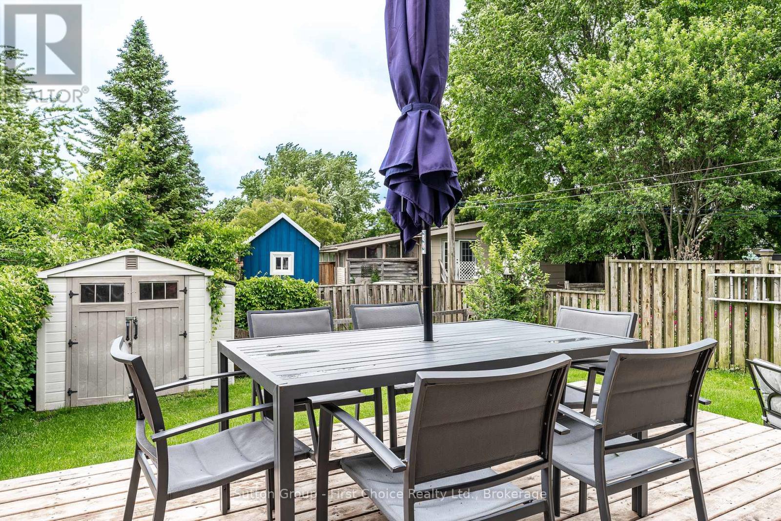 112 KATHRYN CRESCENT - 40