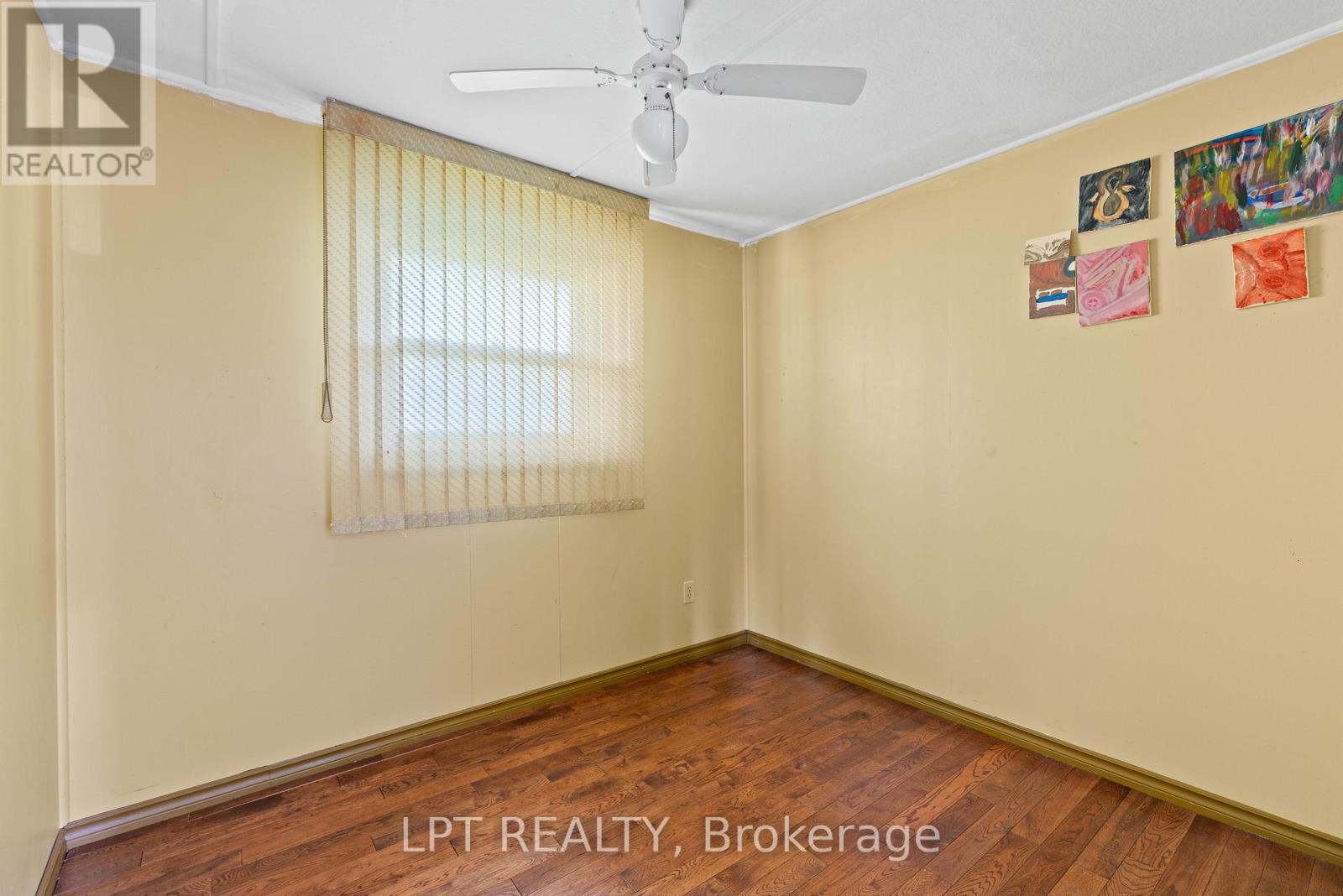 815 PARADISE DRIVE - 16