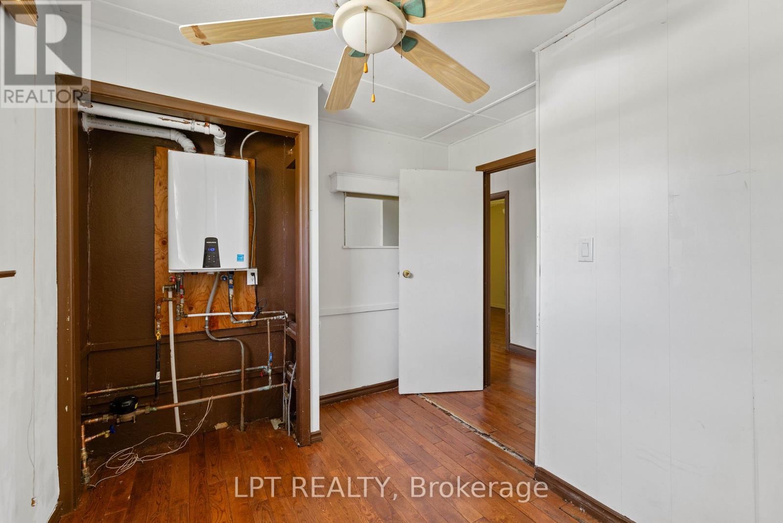 815 PARADISE DRIVE - 19