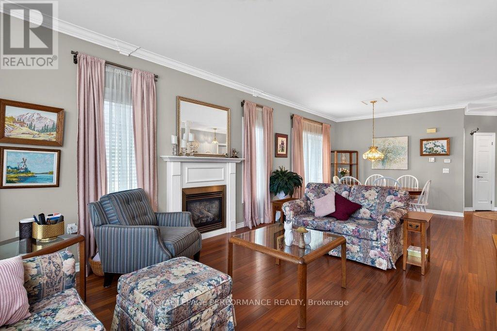 2 Bed, 2 Bath House for Sale in Ottawa – 997 ADA BARRINGTON PRIVATE, Ottawa – MLS# X13462640 - Image 13