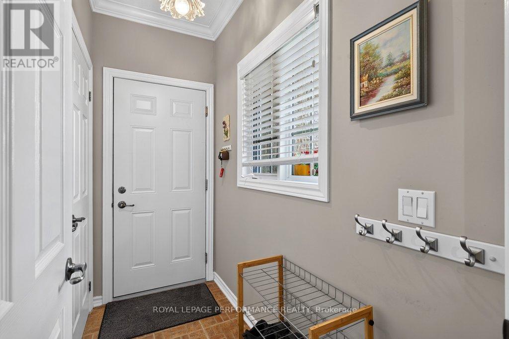2 Bed, 2 Bath House for Sale in Ottawa – 997 ADA BARRINGTON PRIVATE, Ottawa – MLS# X13462640 - Image 7
