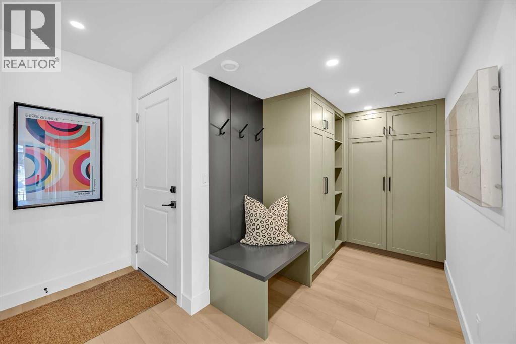 *Photos of similar model with different finishings - selections and upgrades may differ