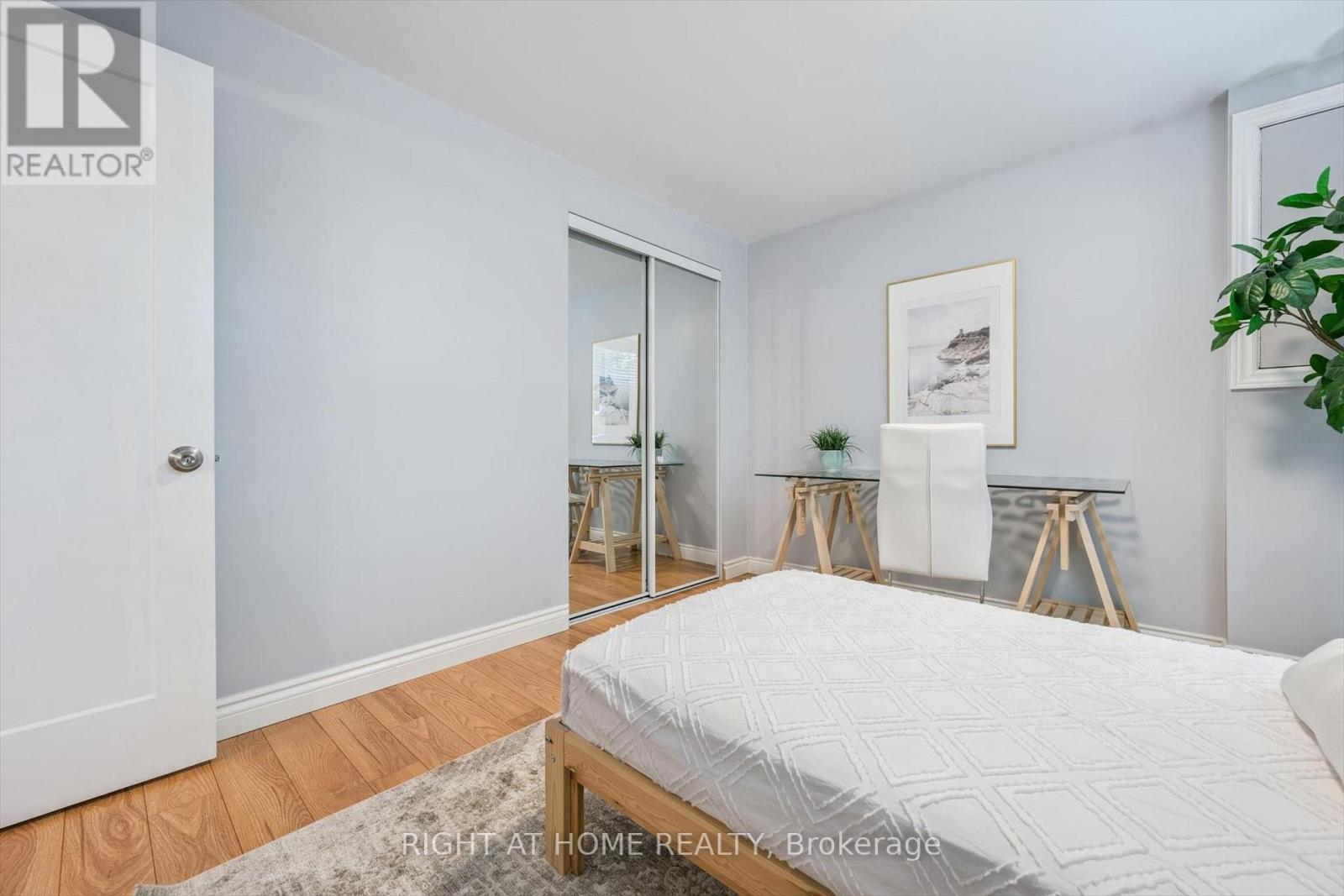 2486 EDENHURST DRIVE - 29