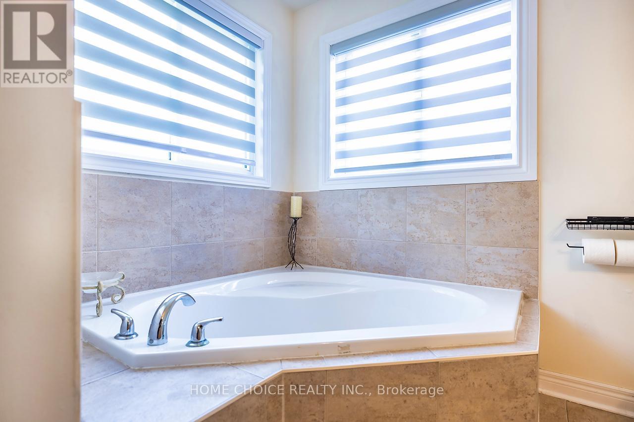 87 BECKETT CRESCENT - 28
