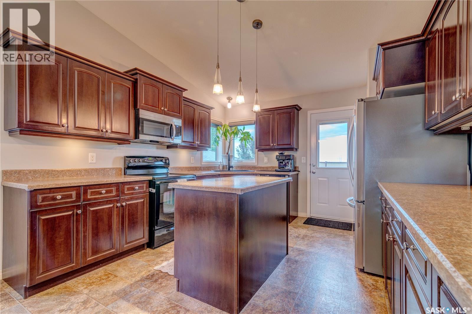 751 Bluebird CRESCENT — photo 11