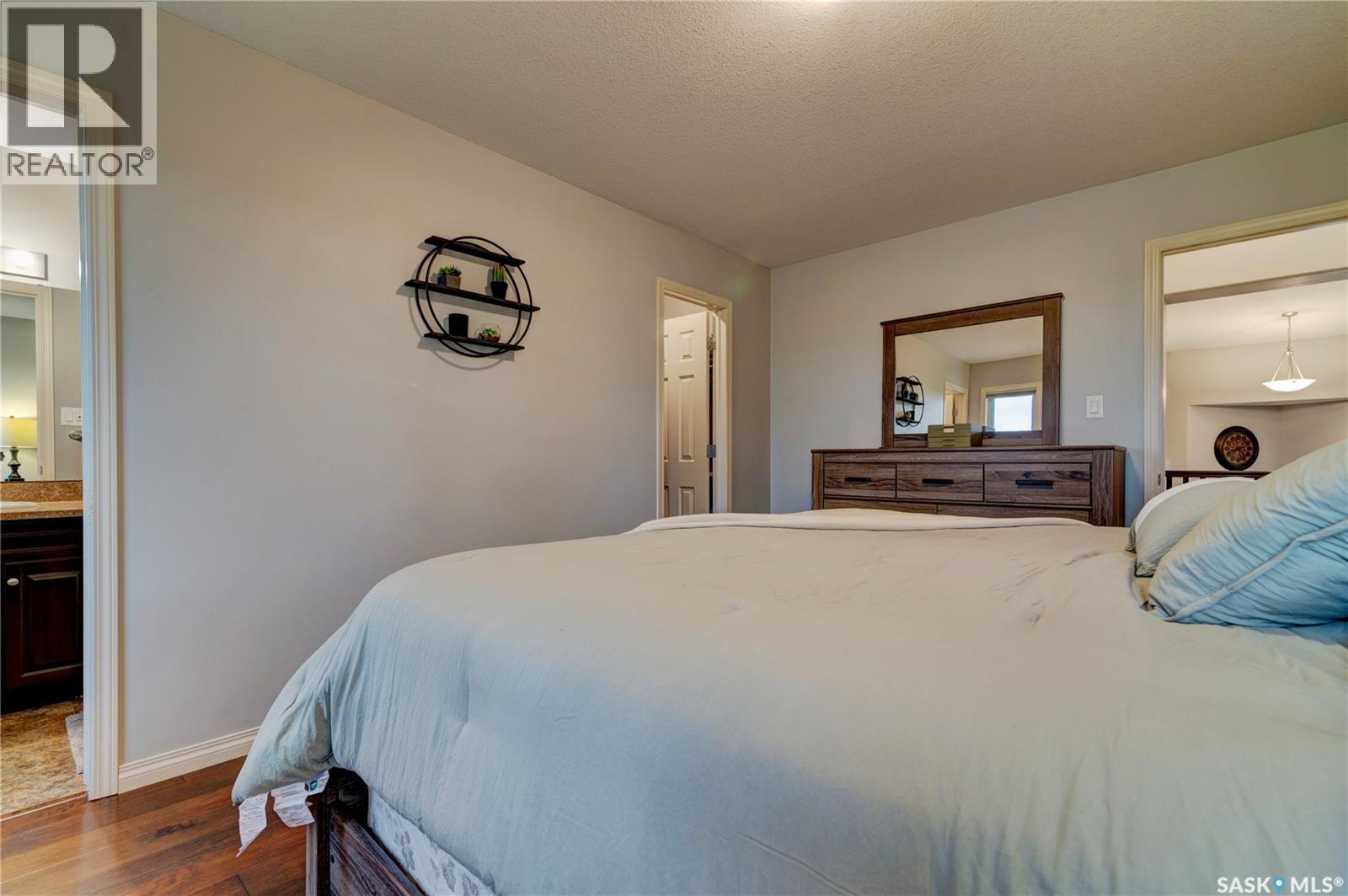751 Bluebird CRESCENT — photo 16
