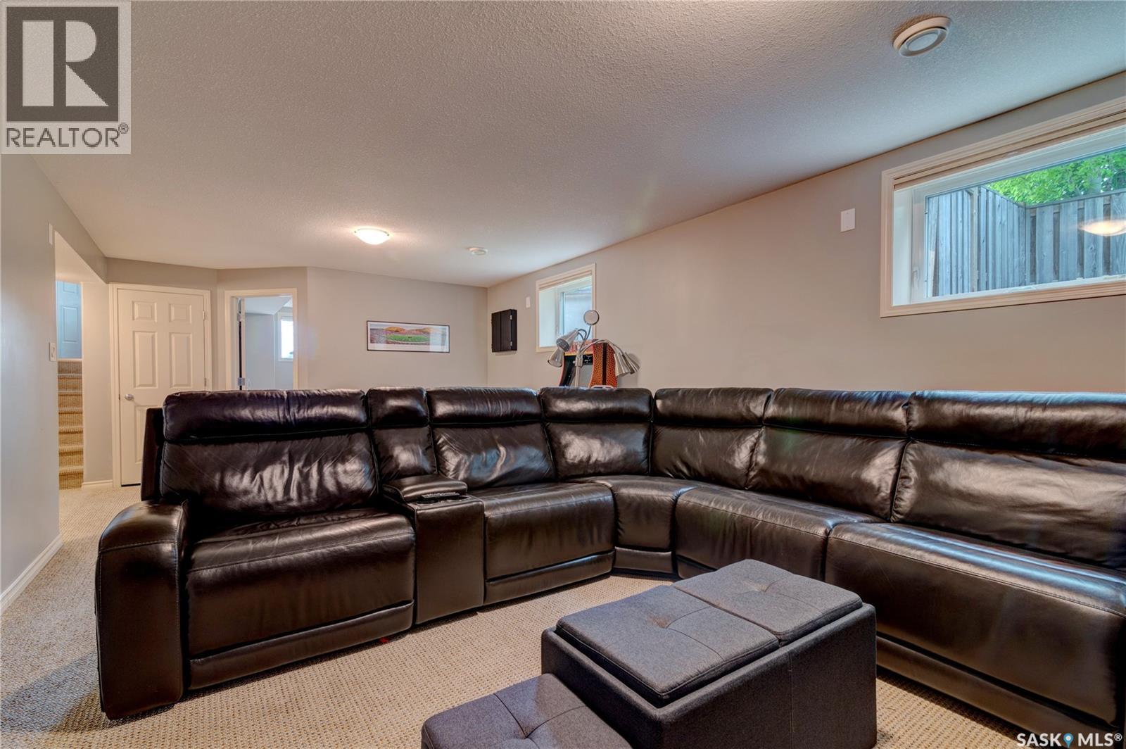 751 Bluebird CRESCENT — photo 28