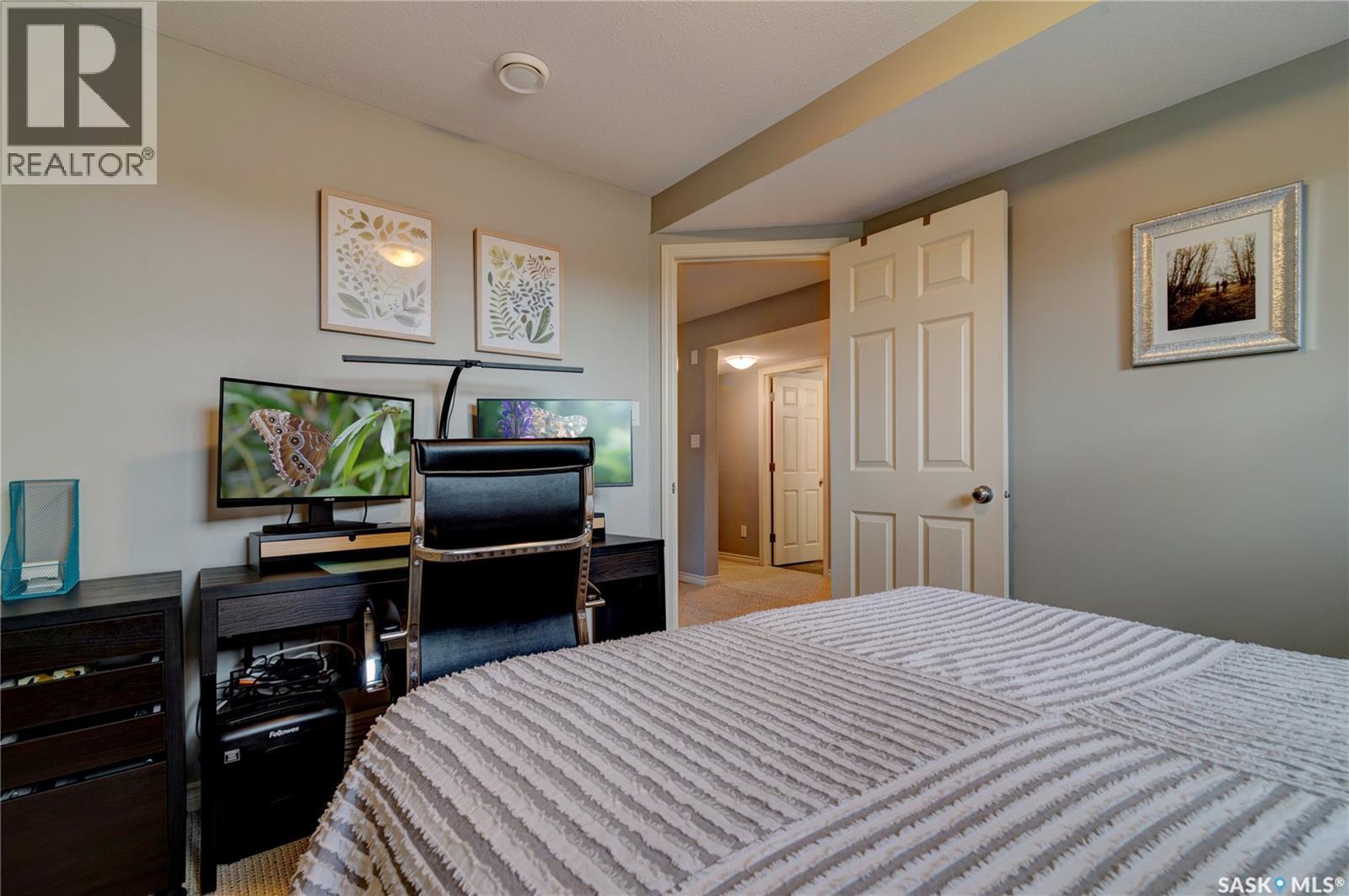 751 Bluebird CRESCENT — photo 33