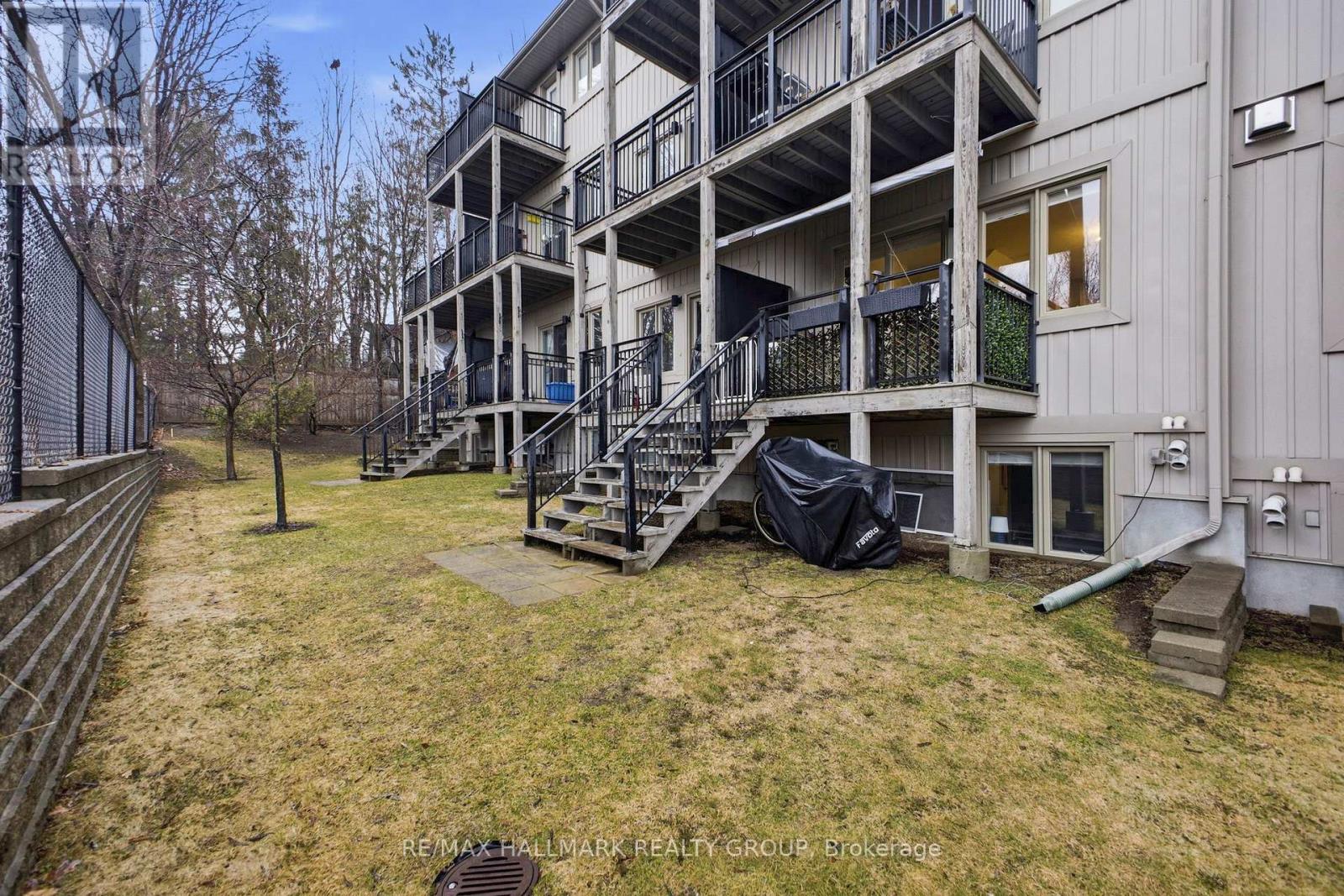#5 795 MONTREAL ROAD - 36