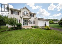523 Alphee Street, photo 3