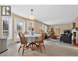 Foyer - 523 Alphee Street, Dieppe, NB E1A6W6 Photo 17